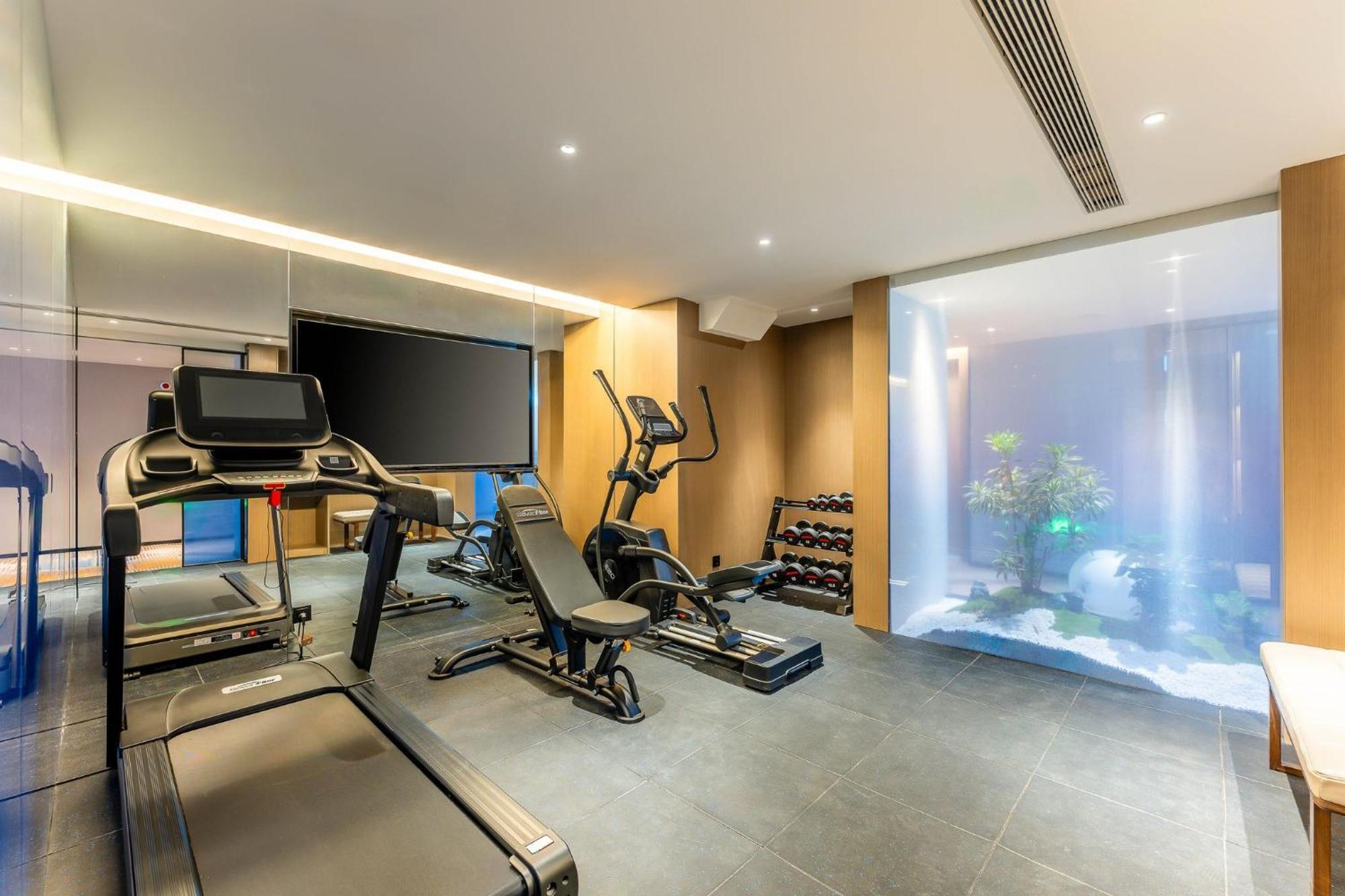 Holiday Inn Express Shanghai Jing'An Temple By Ihg Exterior photo
